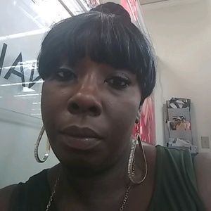 Meet your Posher, Latasha